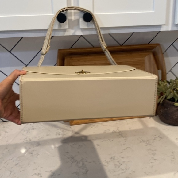 VINTAGE beige FAUX LEATHER PHOTOGRAPHY CAMERA HARD CARRY CASE - Picture 5 of 13